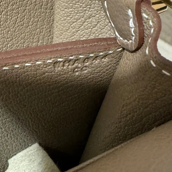 SOLD HERMES Taupe Evercolor leather Mini Roulis 18 Shoulder Bag - Picture 8 of 9